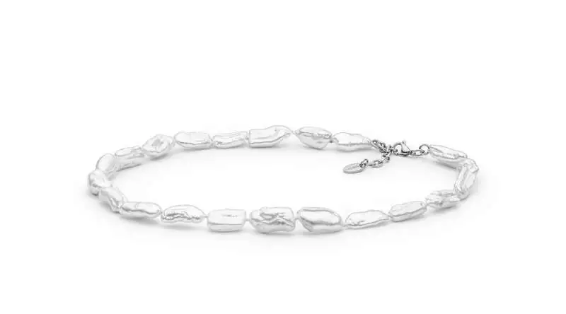Trend-Perlenkette weiß barock Gaura Pearls, Estland